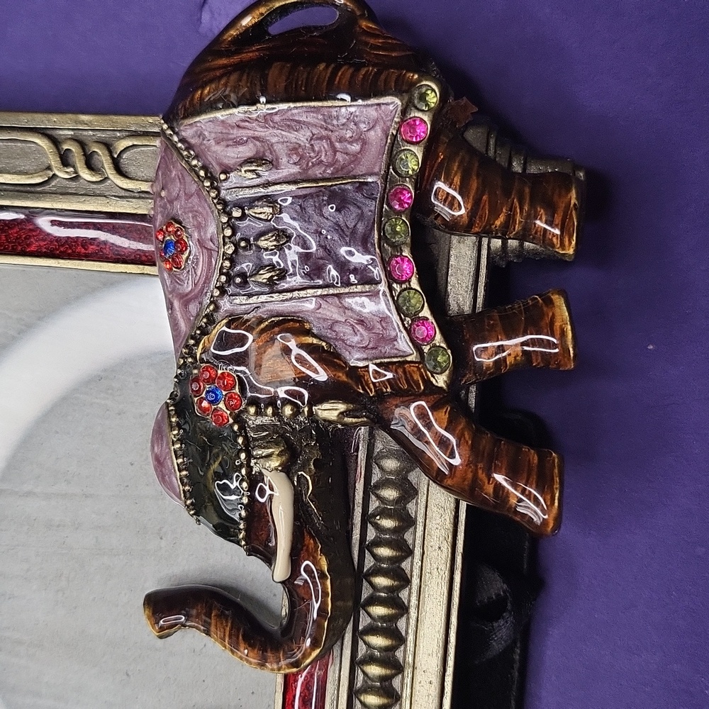 Enamel Picture Frame - Picture 2 of 6